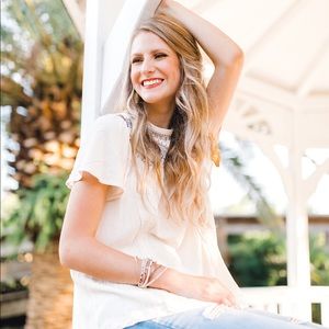 3/$20 • FLOWY BOHO TOP W/ TIE BACK